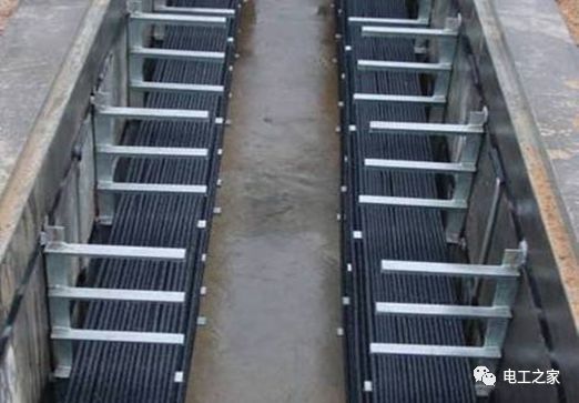 一條完成開(kāi)關(guān)柜安裝，電纜橋架施工，電纜敷設(shè)及布線(xiàn)施工，照明配電箱施工